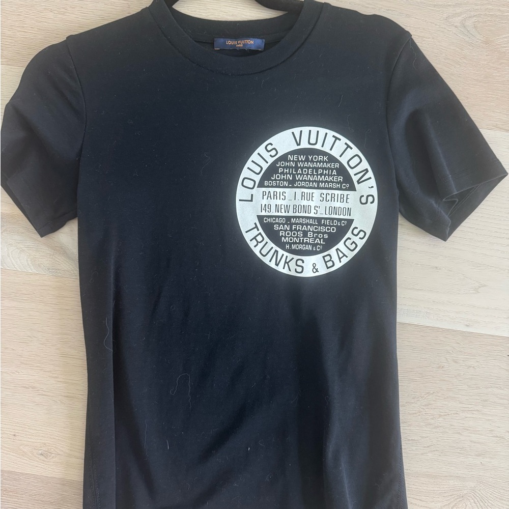 Louis Vuitton Black Short Sleeve Tee with Logo